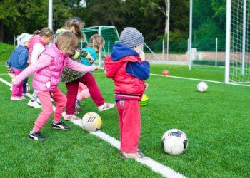 What Are Examples Of A Child’s Right To Play