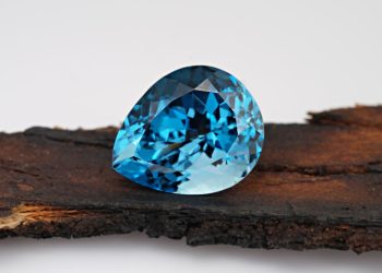 How Much Are Topaz Worth: Unraveling the Factors that Influence Gemstone Value