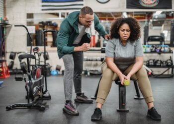 How Can a Personal Trainer Build Good Relations with His Clients