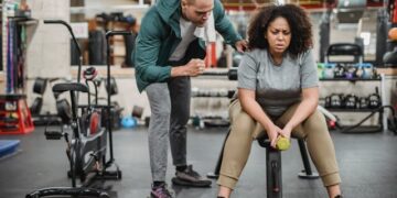 How Can a Personal Trainer Build Good Relations with His Clients