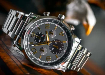 Determining Your Watch's Value_ A Guide for Sellers